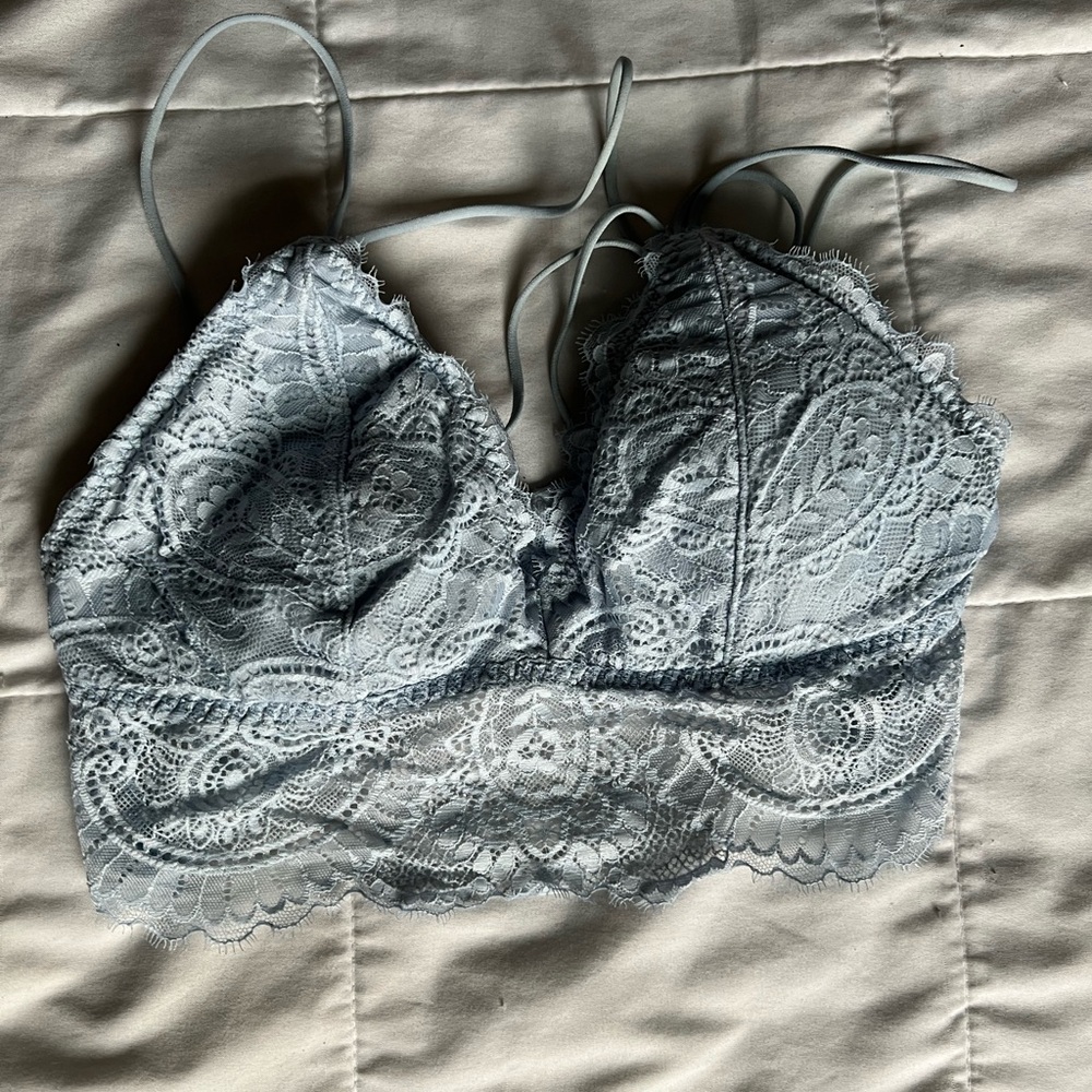 Elegant Lace Bralette in Blue-Gray